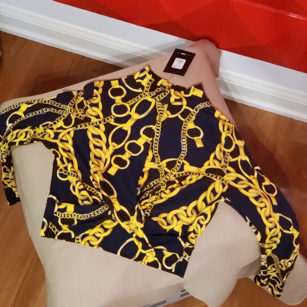 Long sleeve half top